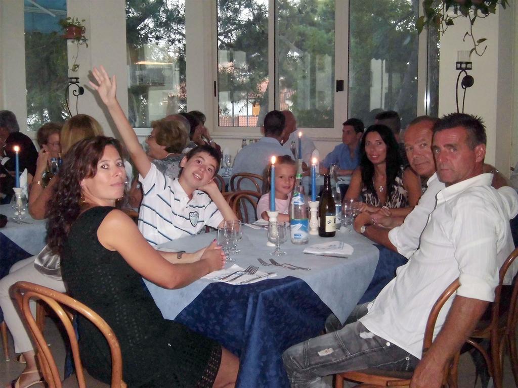 Hotel Europa Park Lido di Spina Bagian luar foto