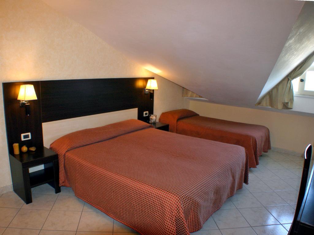 Hotel Europa Park Lido di Spina Bagian luar foto